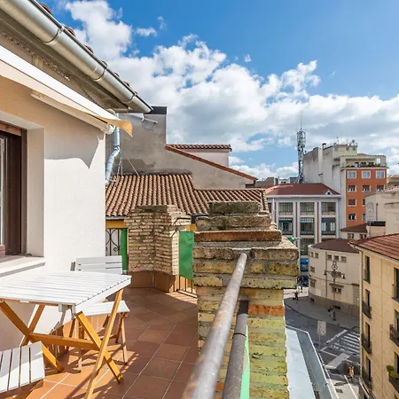 El Panuelico De Estafeta - Atico Con Terraza Apartment Pamplona Exterior photo